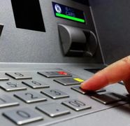 O bancă importantă anunță că își suspendă serviciile. Clienții mai pot retrage bani doar până pe 9 octombrie